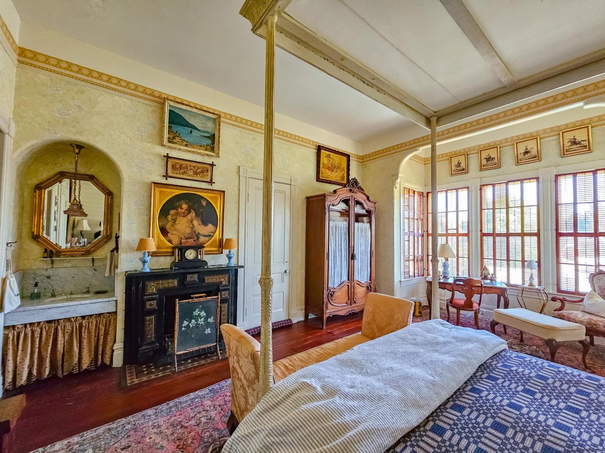 The Jd Hyde Historic Inn バイセイリア エクステリア 写真